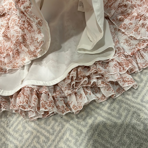 NWT Floral Dress - Picture 2 of 5